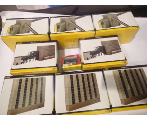 Graham Farish N gauge buildings including low relief turbine hall x2, coal distribution building x3, low relief boiler house 
