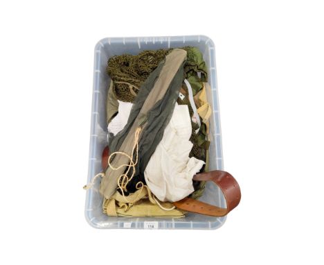 BOX OF ARMY/MILITARY ITEMS 
