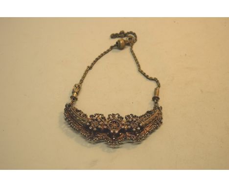 A vintage Sri Lankan marriage necklace.