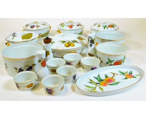 Various Royal Worcester Evesham pattern dinnerware, to include souffle dish 18cm diameter, lidded dishes, part cruet, ramekin