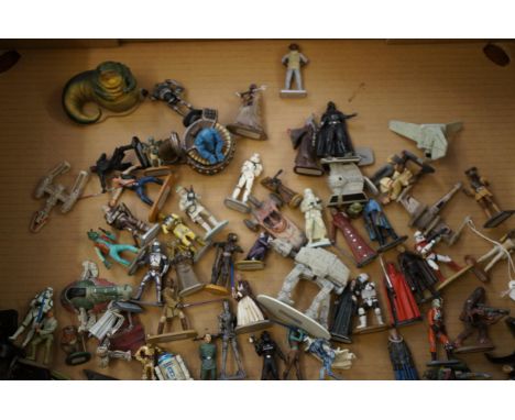 Collection of Star Wars figures 