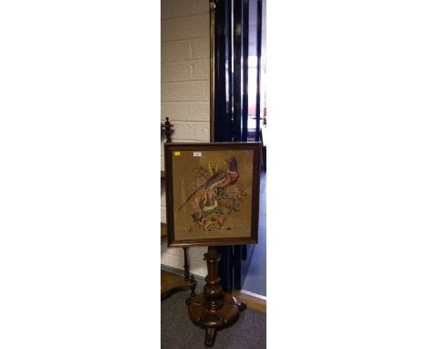 VICTORIAN ROSEWOOD POD TAPESTRY PANEL POLE SCREEN