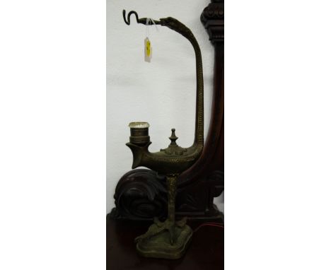 UNUSUAL BIRD LAMP