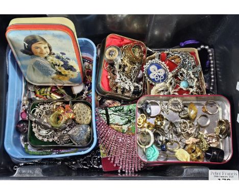 Collection of vintage and other jewellery, vintage tins, rings, pendants, brooches, necklaces etc.   (B.P. 21% + VAT)