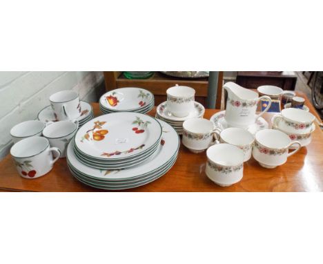 Worcester dinner and tea set for four people and a twenty piece Paragon bone china teaset