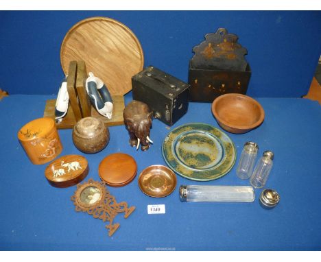 A box of miscellanea to include: a decorated papier mache wall pocket circa 1900, novelty maritime bookends, a "Kodak" No 2 b