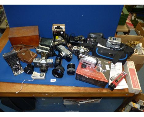 A large quantity of digital and film cameras to include; No.1 Pocket Kodak in leather case, Canon 'Canonet Junior', boxed Lei