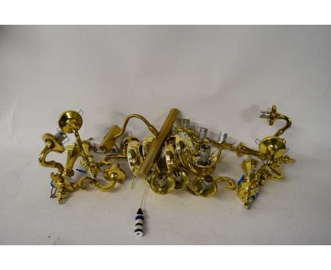 QUANTITY OF MODERN WALL SCONCE LIGHT FITTINGS