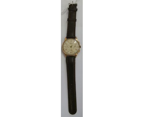 An 18ct 1940's Chronograph Wrist Watch.