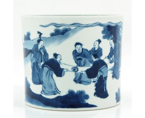 Depicting Chinese figures with scroll in garden, 18 cm. in diameter x 16 cm. tall. 