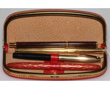 Two Schaeffer fountain and cartridge pens, Monte Grappa and other pen (4).