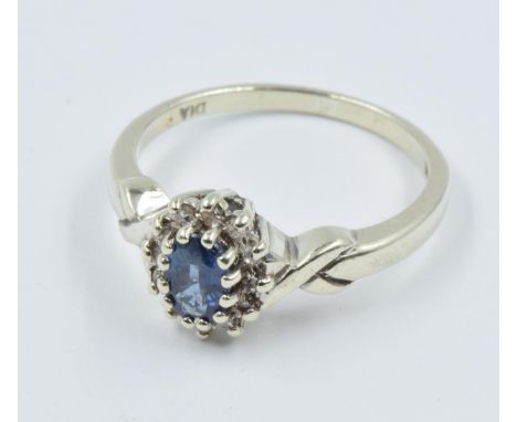 9ct White gold oval sapphire and diamond cluster ring 