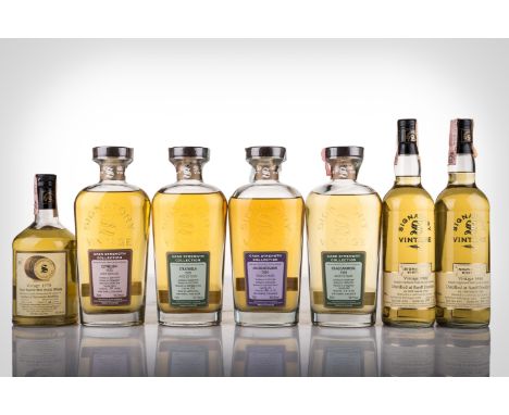 Selezione Single Malt Scotch Whisky Clynelish 1973 Confezione originale. Original box. (1 bt) Tamnavulin Signatory 1978 WP Co
