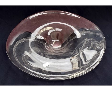 a Svaja art glass centrepiece hat with raised base. Silver swirls and grey.