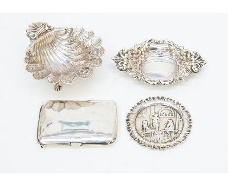 A silver butter dish, Birmingham, 1971, two trinket dishes, and a silver purse or card holder minus carrying chain&nbsp;(4)