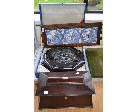 A reproduction mother of pearl trinket box, Victorian era, a tea caddy and Willow Pattern tiled tea tray (Q)