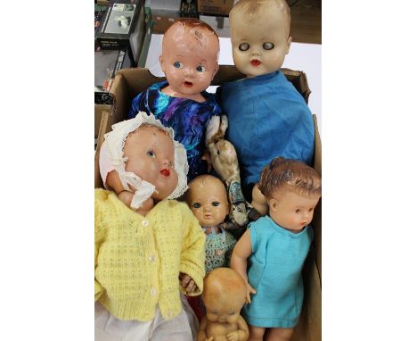 Six dolls and rabbit finger puppet