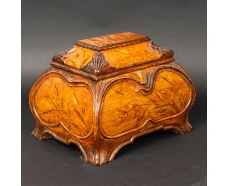 Emile Galle (1846-1904 ) - attributed, Art Nouveau Casket, rectangular curved shape with lid to be opened and rich floral Int
