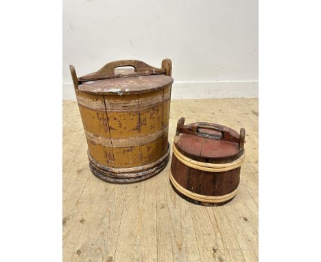Two Scandinavian vintage treen milk tubs with distressed painted finish (tallest: 34cm x d.37cm) (2)