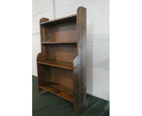 An Edwardian Four Shelf Waterfall Bookcase in Stained Pine, 60cm Wide