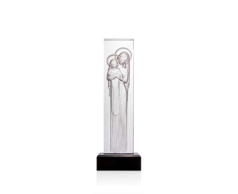 ‡ René Lalique (French 1860-1945) VIERGE À L'ENFANT, NO. 1217 designed 1934clear and frosted, on stained beech basestencilled