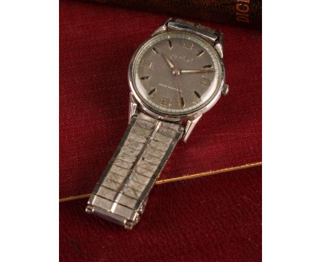 Bulova - 1960s stainless steel self winding wristwatch, 32mm diameter case, grey and silver dial, raised Arabic numerals and 