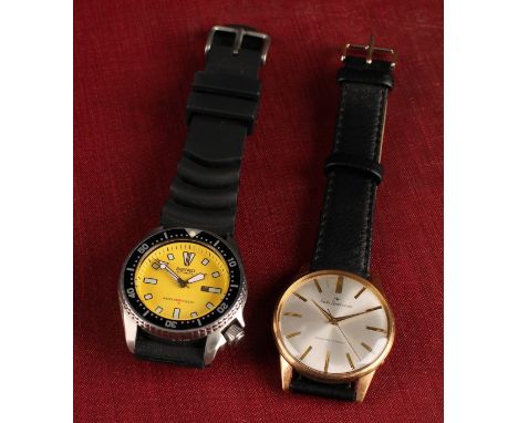 Seiko - a 1960s/70s Sportmatic gold plated wristwatch, 33mm diameter case, silver dial, block baton markers, centre seconds, 