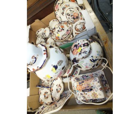 TWO TRAYS OF MASONS MANDARIN AND MASONS MANDALAY CERAMICS AND CHINA TO INCLUDE A LARGE TABLE LAMP, GINGER JAR, TEAPOT, TUREEN