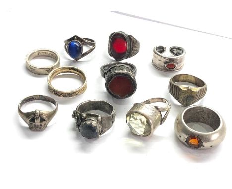 selection of vintage silver and white metal rings some hallmarked weight 105g 