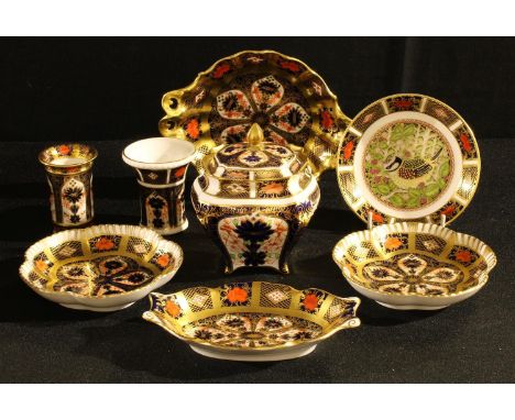 A Royal Crown Derby 1128 pattern duchess dish, solid gold band, first quality; a Royal Crown Derby 1128 pattern bombe shaped 