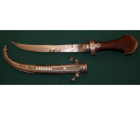 Rare Moroccan Koummaya Dagger, very good quality solid silver scabbard, small pieces of gold decoration, silver decoration to