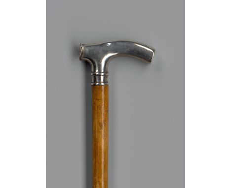 Spazierstock mit Fritzgriff in Silber. Malakkarohrschuss mit Hornabsatz. Länge: 86 cm. Gewicht: 110 g. Schweden Ende 19. Jahr
