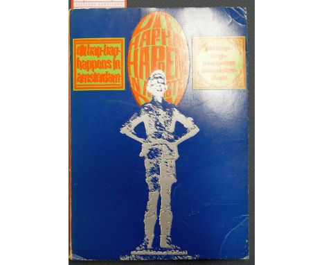 Ausstellungskataloge. Konvolut mit ca. 15 Katalogen, kleinen Galeriekatalogen und Monographien zur Kunst der 1960er bis 1980e