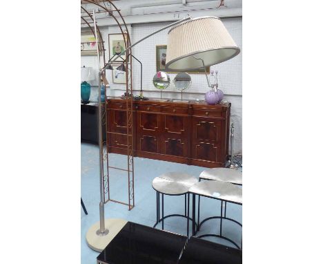 ADJUSTABLE STANDARD LAMP, balance arm in steel on marble base, 224cm H. 