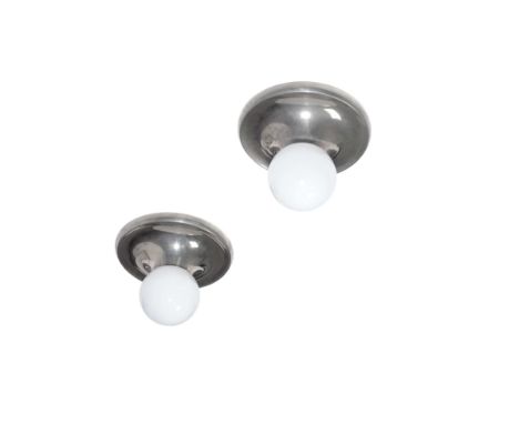 Achille e Pier Giacomo Castiglioni,  Nove appliques modello Light Ball in alluminio e vetro opalino Prod. Flos Italia, 1965, 