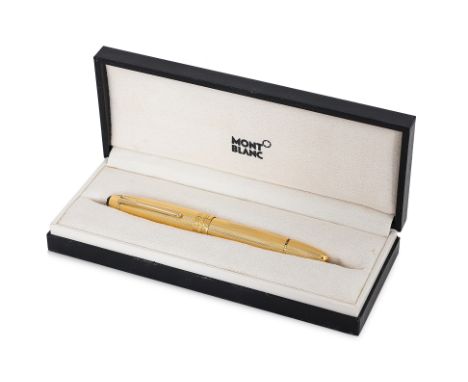 A MONTBLANC MEISTERSTUCK 144 GOLD BARLEY FOUNTAIN PEN
With medium 18k two-tone gold nib, gold tone barrel and cap, presentati