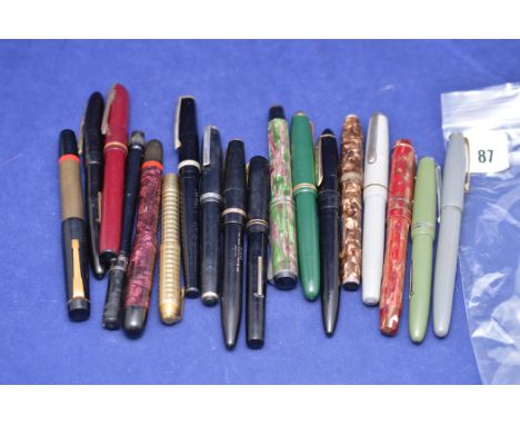 Fountain and ballpoint pens by Chairman; Regina; Tintenkuli; Wydern Endoy Pollon; Albany; Queensway; and others.  (18)