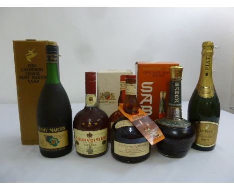 A quantity of cognac, and liqueur to include Remy Martin, Courvoisier, Grand Marnier, Sabra and Le Piat reserve