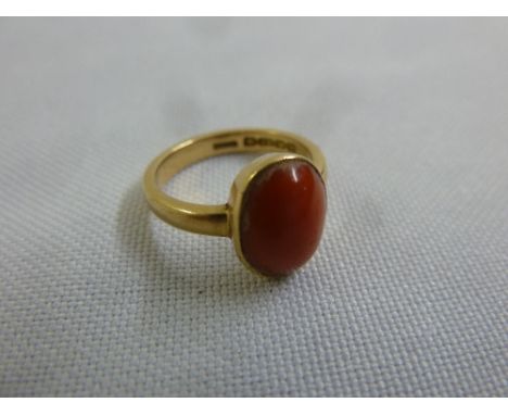 18ct yellow gold and coral ring, approx total weight 3.1g