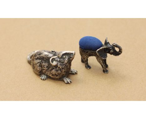 A small novelty silver pin cushion modelled as an elephant, hallmarked London 1983, gross weight approximately 18.7g, 2.5cm h