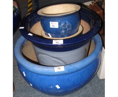 Collection of assorted ceramic garden planters. (6)(B.P. 24% incl. VAT)   CONDITION REPORT:  These are modern planters that a