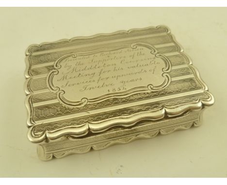 EDWARD SMITH A MID 19TH CENTURY SILVER SNUFF BOX, having bands of engine turned decoration, serpentine edges, the top with en