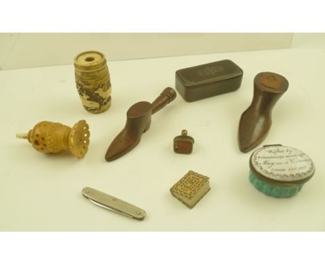 A COLLECTION OF COLLECTABLE ITEMS TO INCLUDE; AN 18TH CENTURY ENAMEL PATCH BOX with script to cover, 4cm, a papier mache snuf