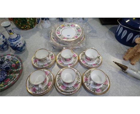 Quantity of Royal Worcester 'Royal Garden'