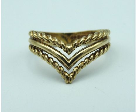 A 9ct gold wishbone ring, 2.4g, size L