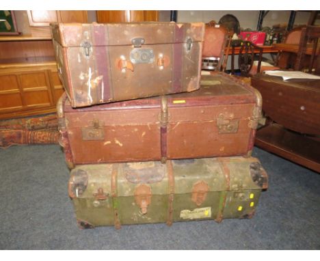 THREE ASSORTED VINTAGE TRAVEL TRUNKS