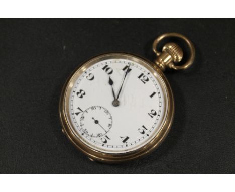 AN OPEN FACED MANUAL WIND GOLD PLATED POCKET WATCH