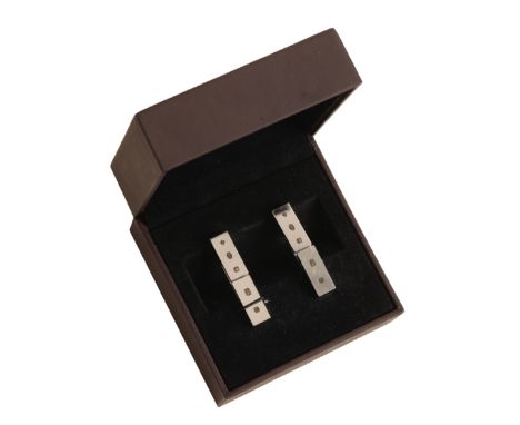 DUNHILL: A PAIR OF GENTLEMAN'S SILVER CUFFLINKS of ingot form, in a fitted presentation case