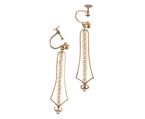 A PAIR Of GOLD AND SEED PEARL EARRINGS with screw backs, (c.3grams)