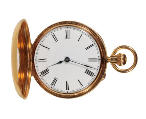 A GENTLEMAN'S 18CT GOLD HALF HUNTER POCKET WATCH with keyless wind movement, the white enamel dial with black Roman numerals 